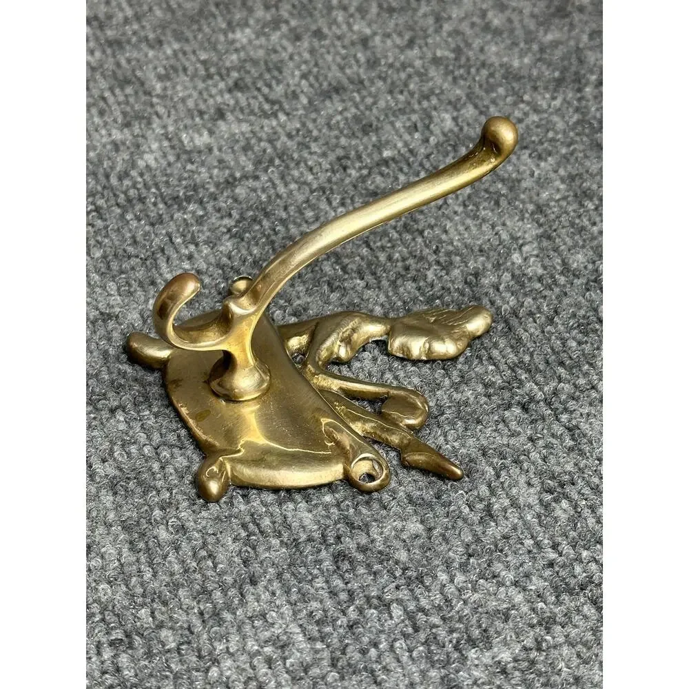 Vintage 70s brass shower hook woman bathing Rosenthal Taiwan 4x4 bath tub soak